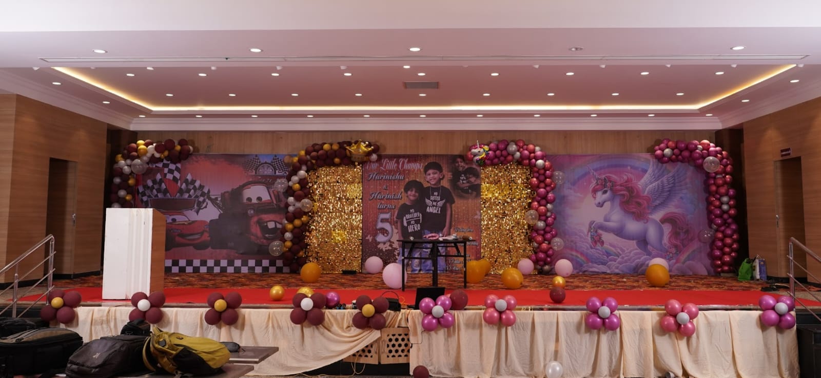 30+ Different Themes