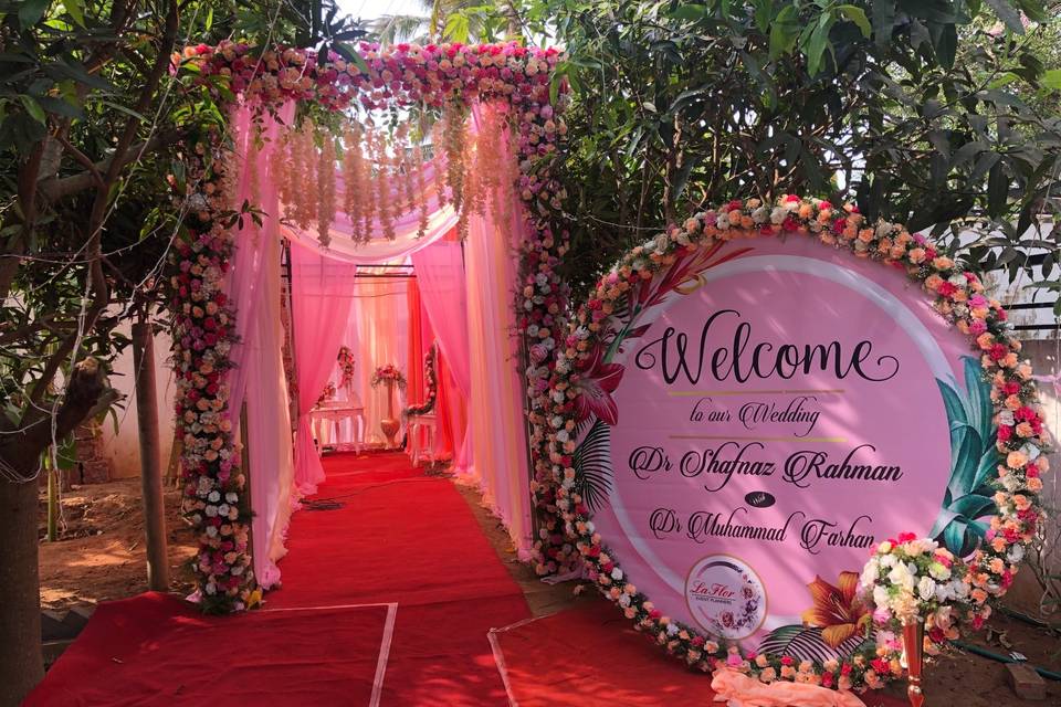 Grand Entry Decor